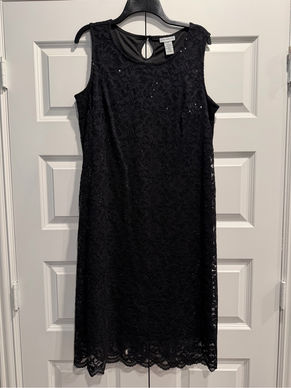 Catherine’s Black Lace Sleeveless Dress
